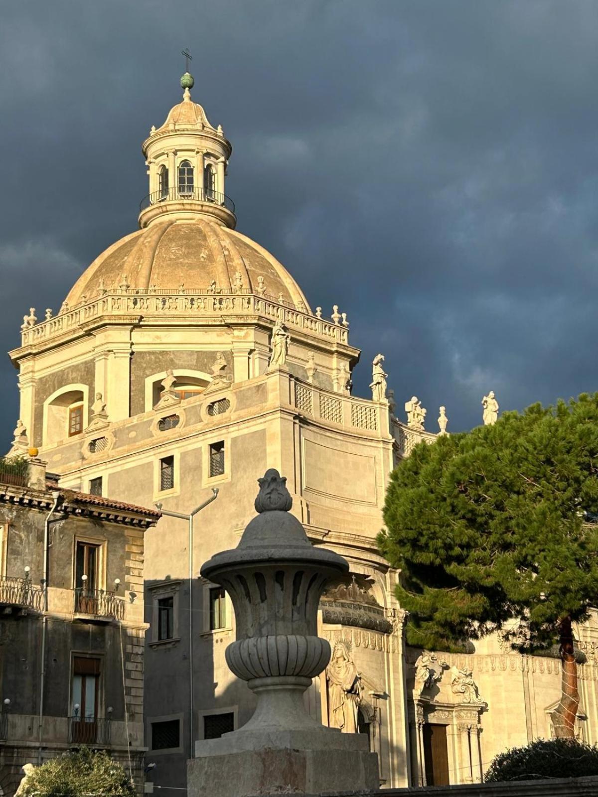 Apartament Casa D'Amico Al Duomo Katania Zewnętrze zdjęcie